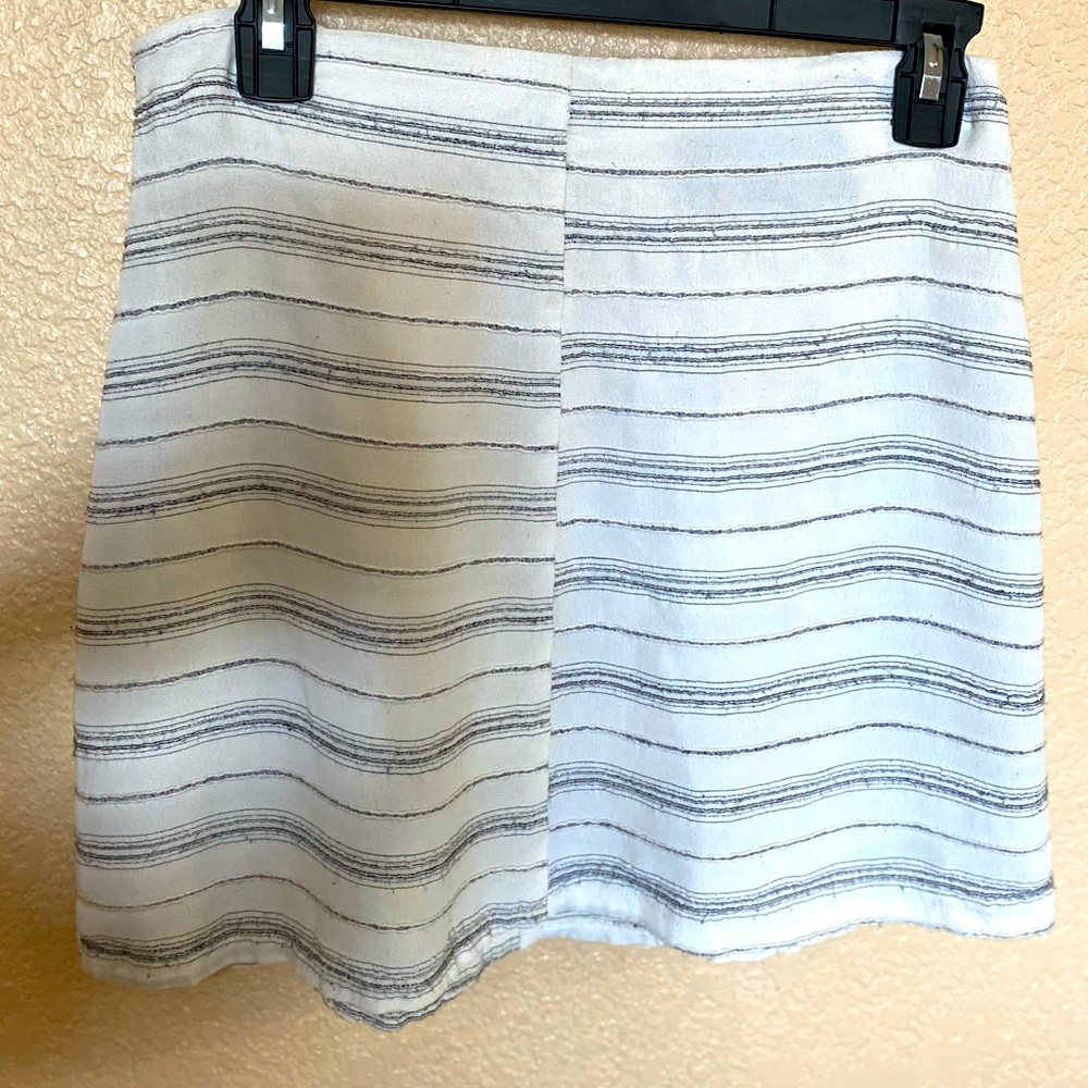 Reformation beige striped skirt . Size Small